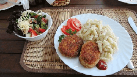 Essen bei Galia klein